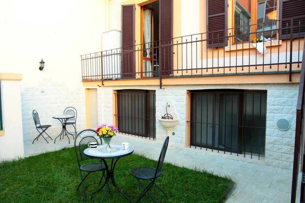 Da Canal Bed and Breakfast Milano Exteriör bild